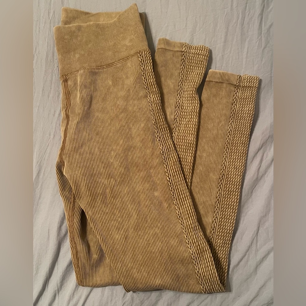 Tan offline by aerie leggings size small